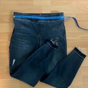 Spanx jeggings size M. Worn a couple times EUC